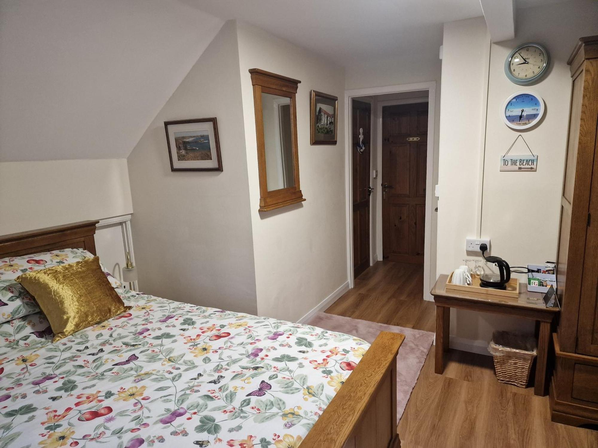 Woodvale Bungalow Little Haven Buitenkant foto