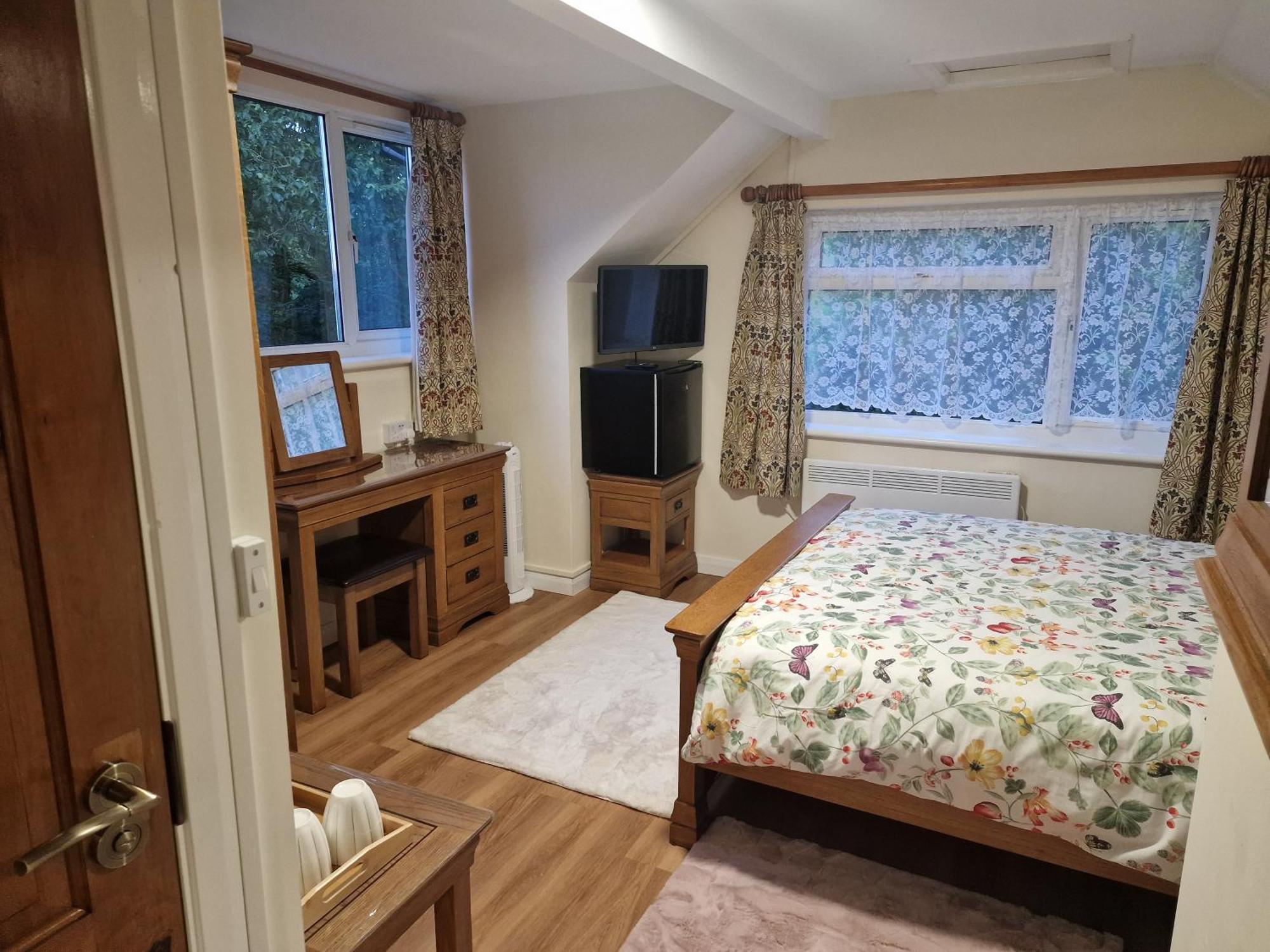 Woodvale Bungalow Little Haven Buitenkant foto